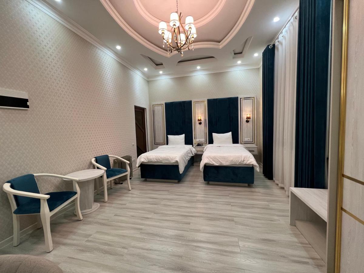 Hotel Sharq Doesjanbe Buitenkant foto