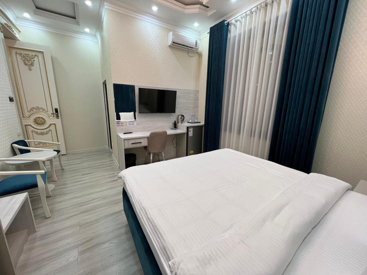 Hotel Sharq Doesjanbe Buitenkant foto