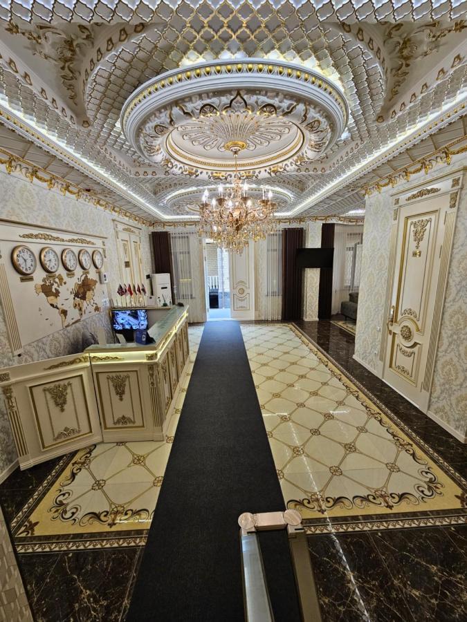 Hotel Sharq Doesjanbe Buitenkant foto