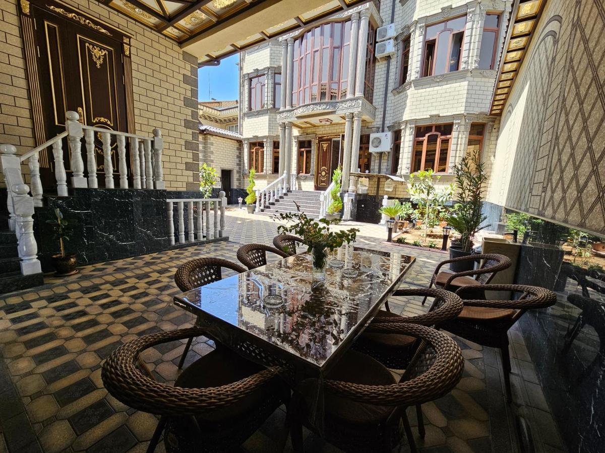 Hotel Sharq Doesjanbe Buitenkant foto